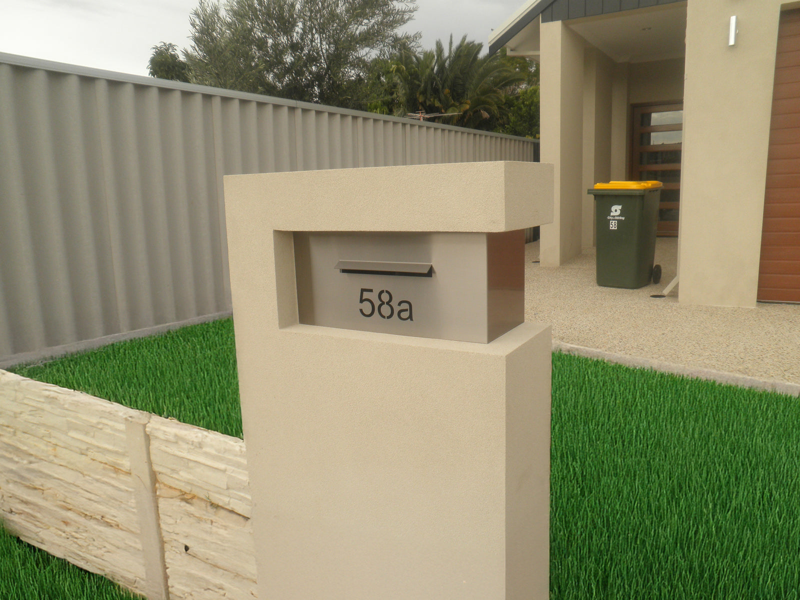 Custom Letterbox Plates