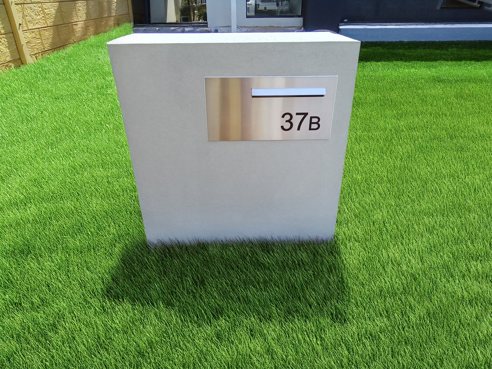 Marine Grade Brushed Stainless Steel Letterbox Faceplate 600 x 300 (Laser Etched) - 340 Slot