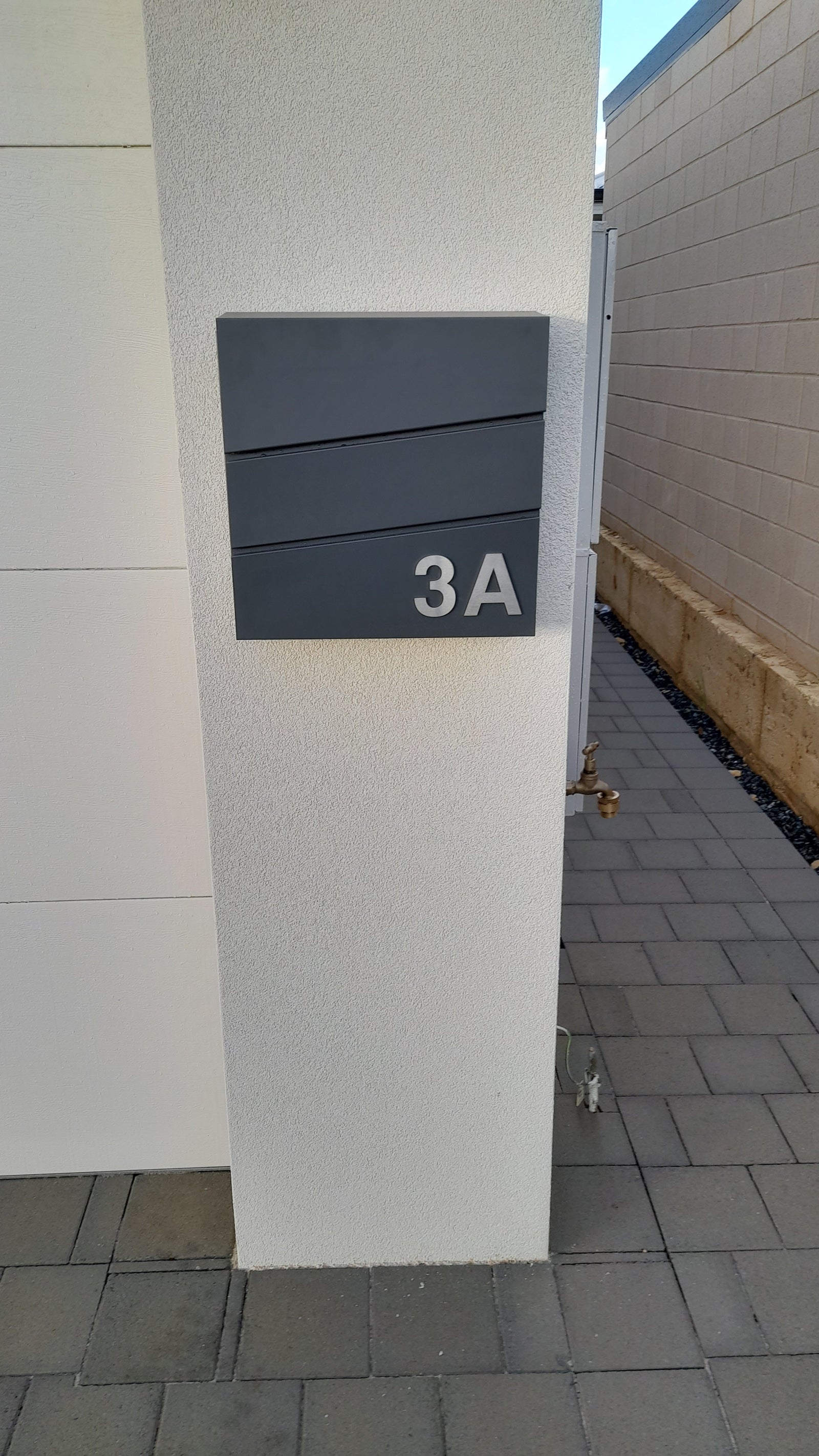 Milkcan Kensington Wall Mount