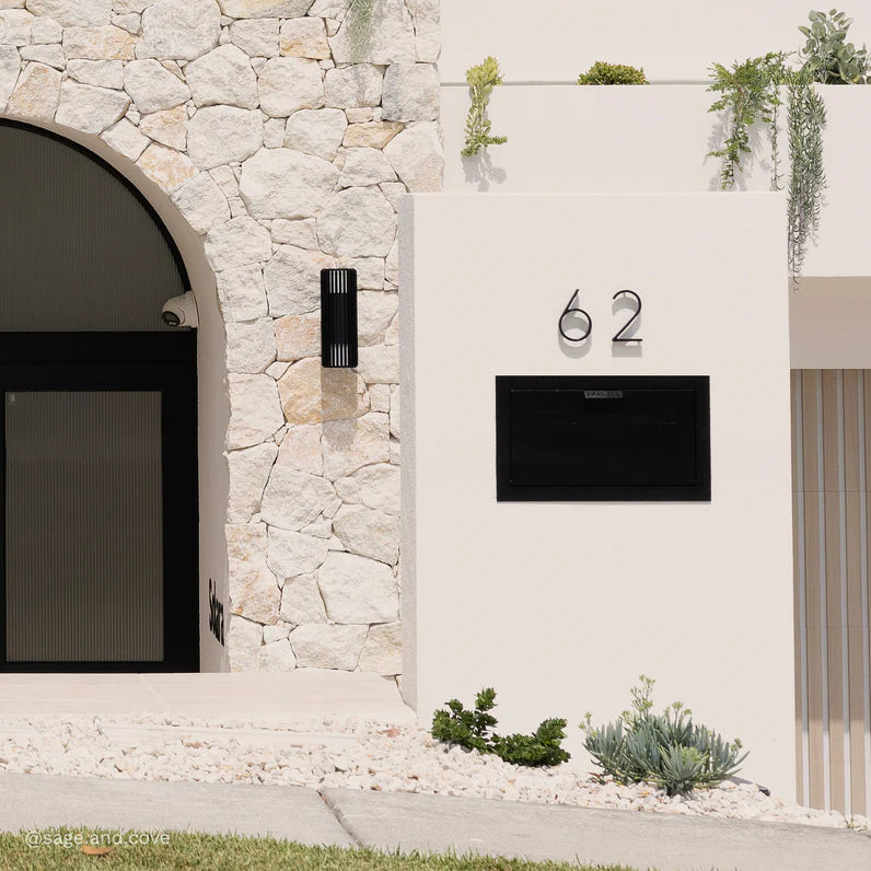 Milkcan Geneva Parcel Fence/Brick Letterbox