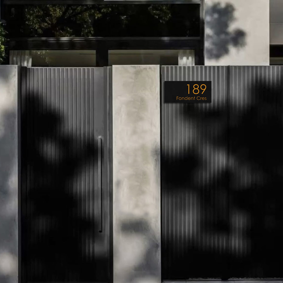 Black Traffolyte Address Sign with White Engraved Text – 300 x 140mm