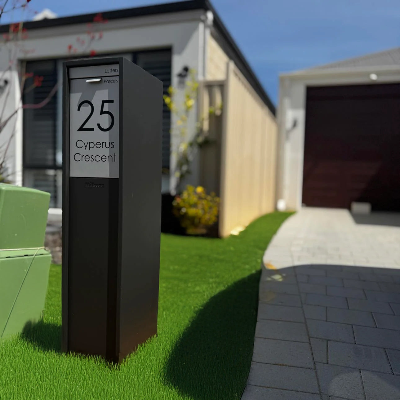 Milkcan Austin 2 Parcel & Mail Pillar