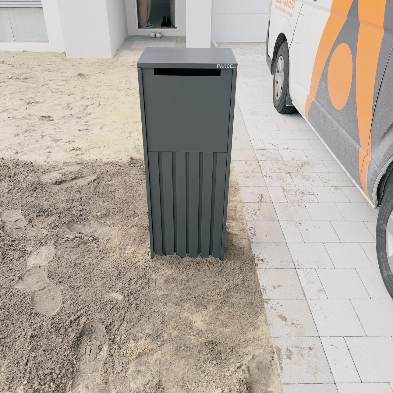 Northcote Empire Parcel & Mail Pillar