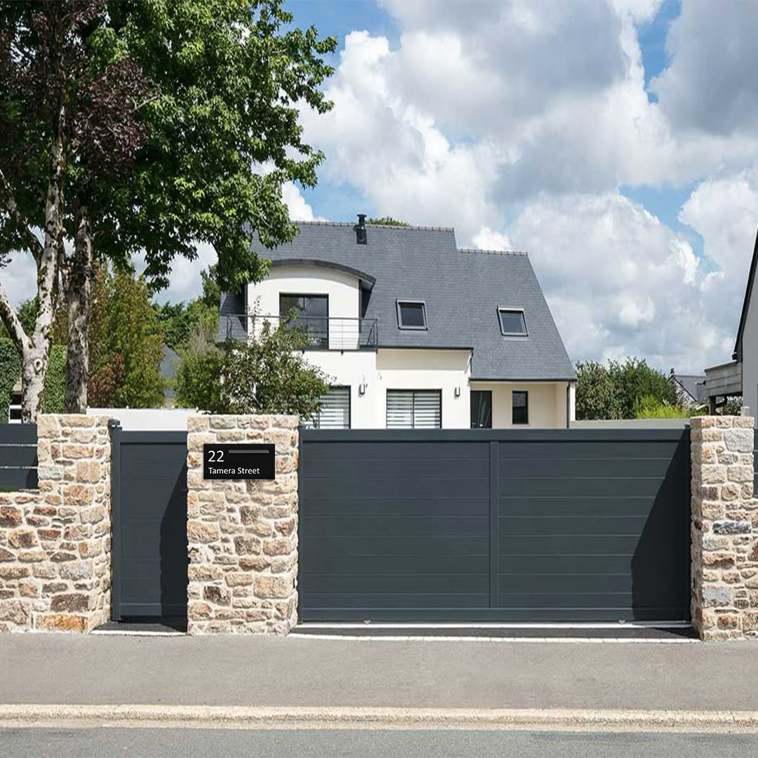 Black Powder-Coated Aluminium Letterbox Faceplate (600 x 300) - 340 Slot