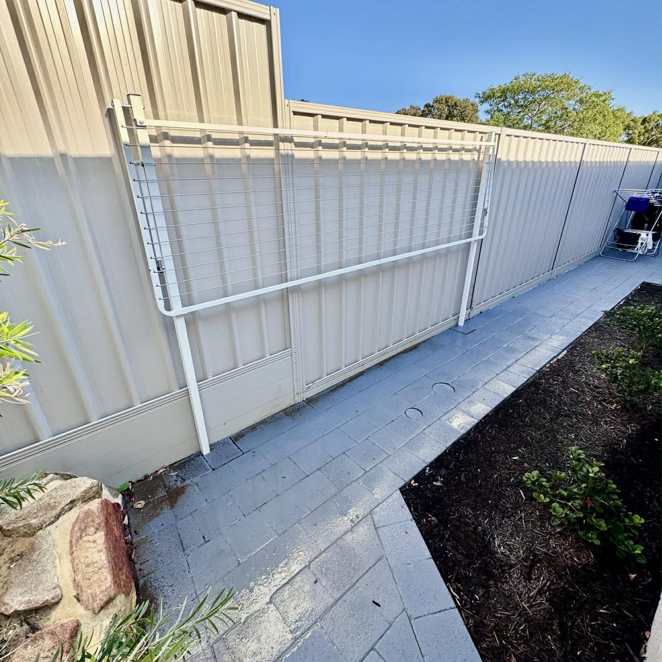 City Living Wideline 3000 x 900