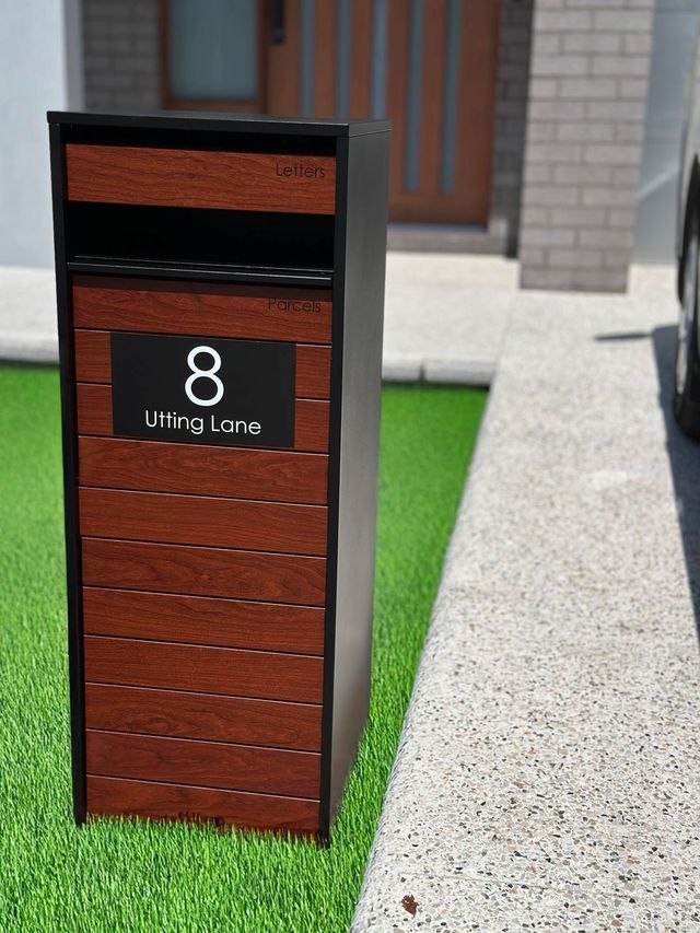 Milkcan Hamilton Parcel & Mail Pillar