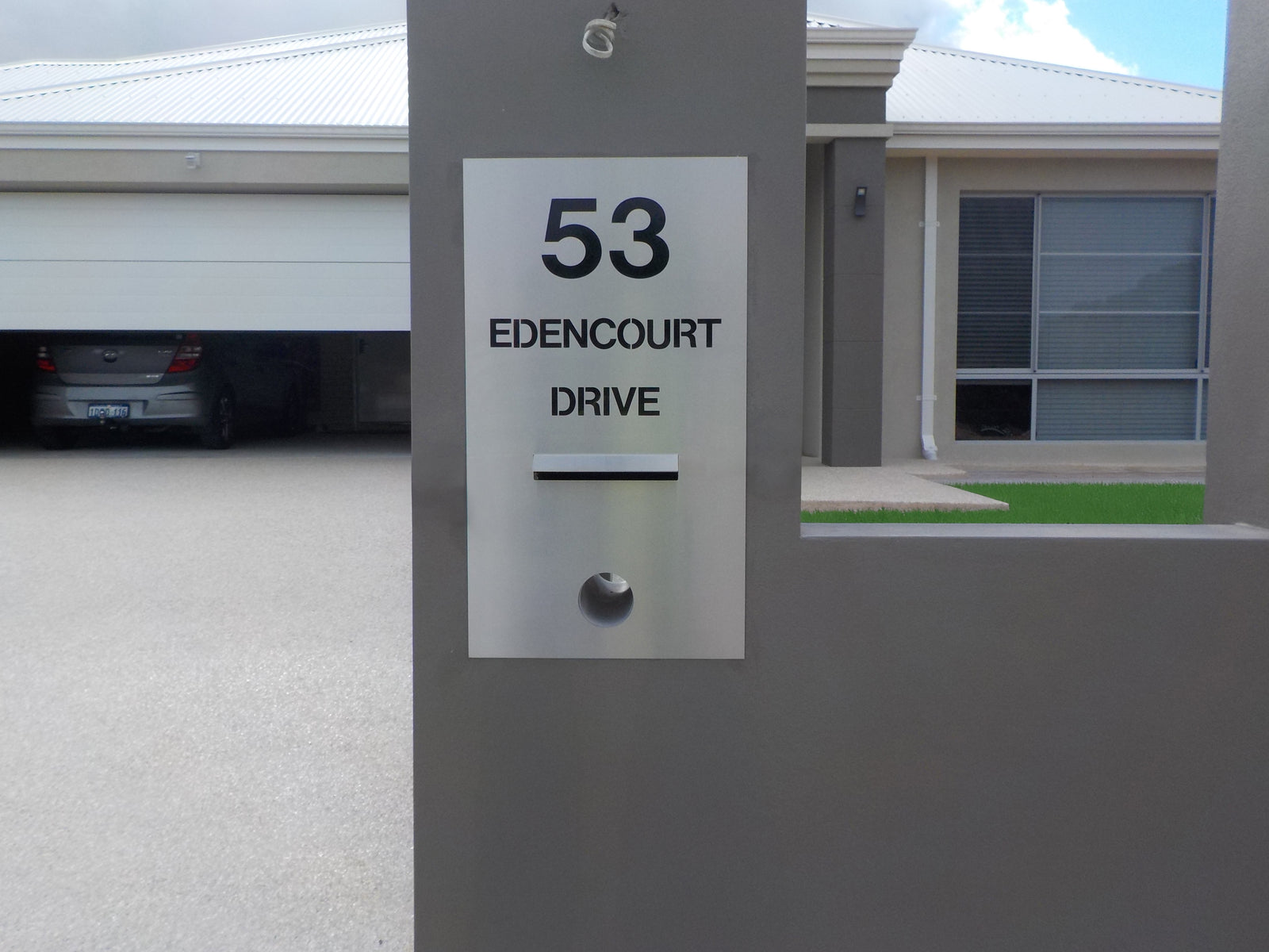 Custom Letterbox Plates