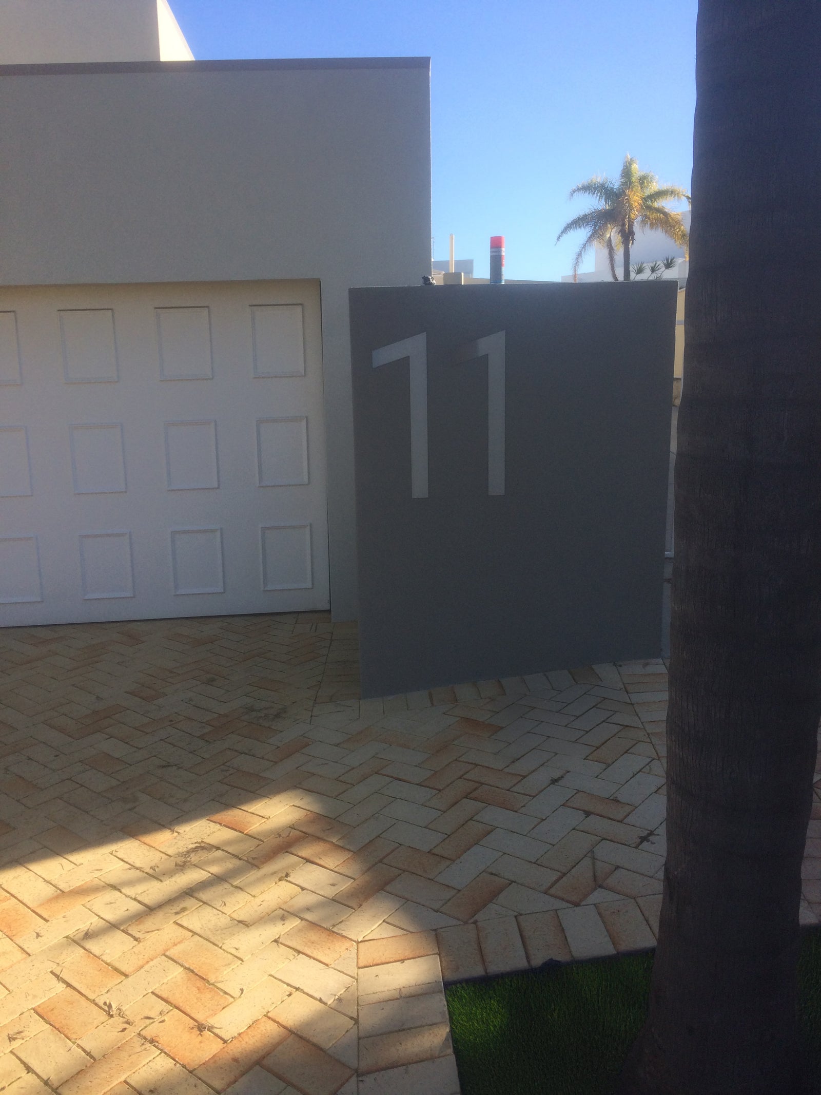 Custom Letterbox Plates