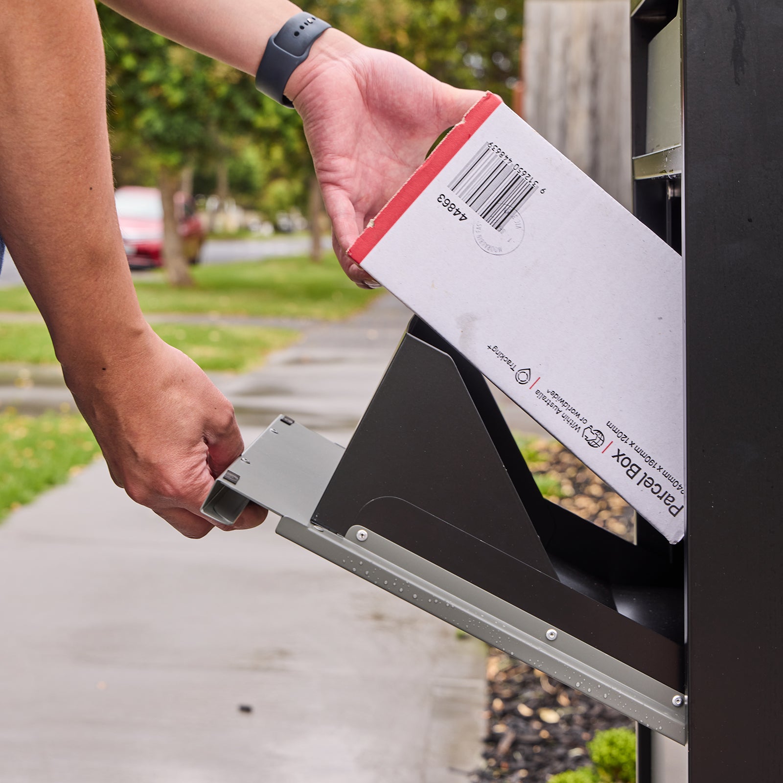 Northcote Zephyr Parcel & Mail Pillar