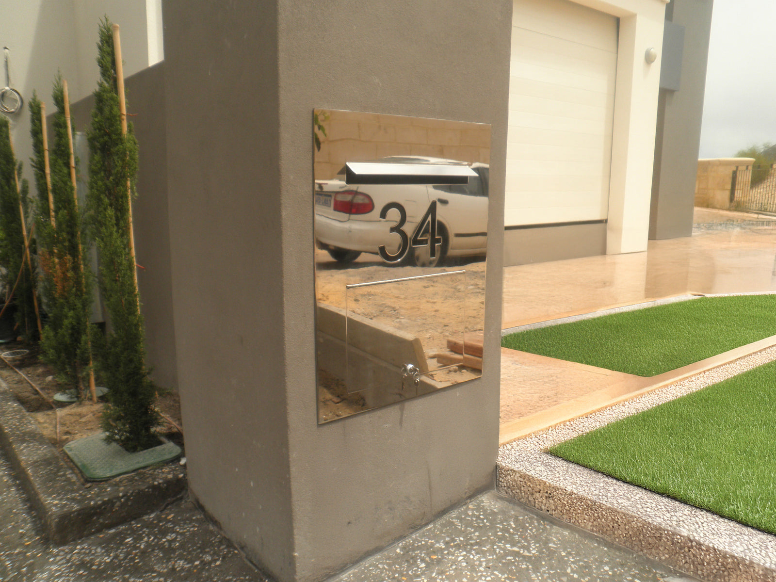 Custom Letterbox Plates