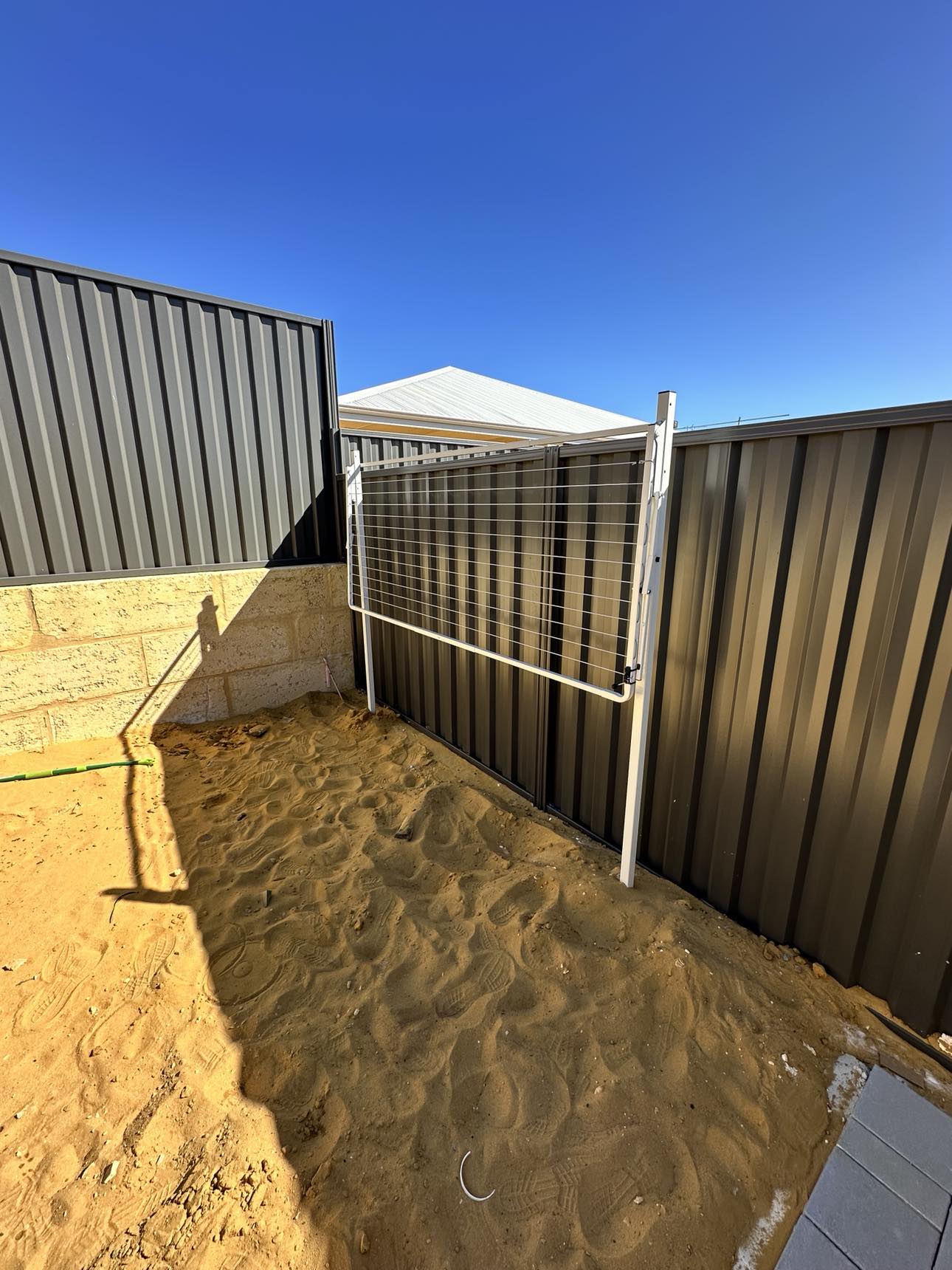 Austral Compact 28 (2490 x 935)