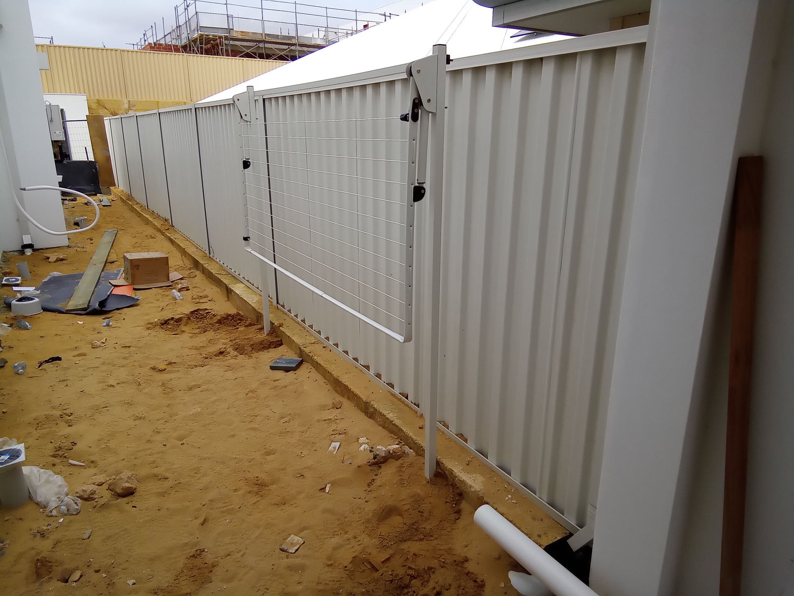 Hills Single Folding Frame