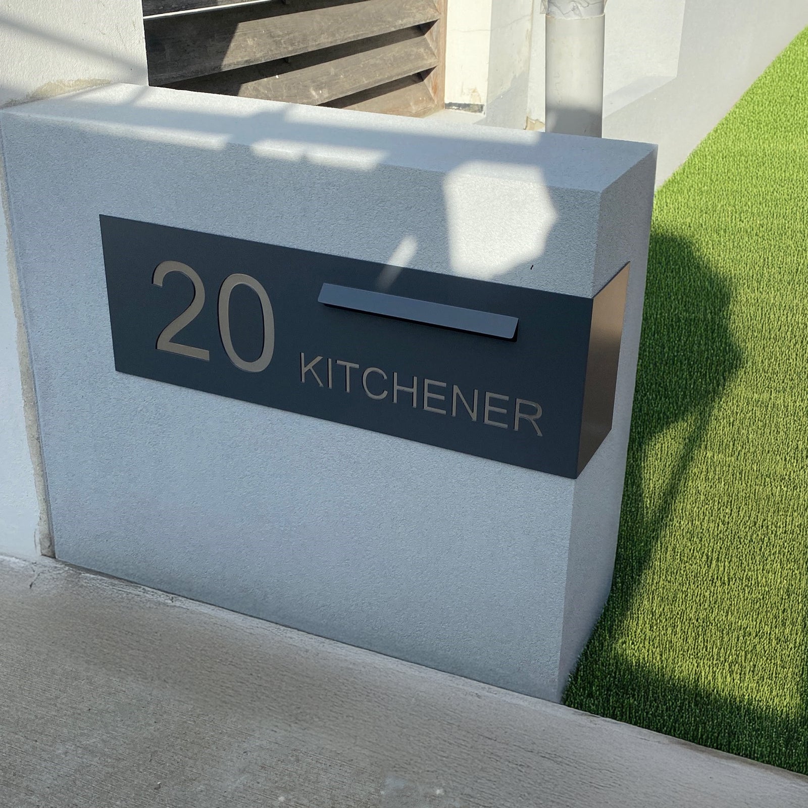 Custom Letterbox Plates