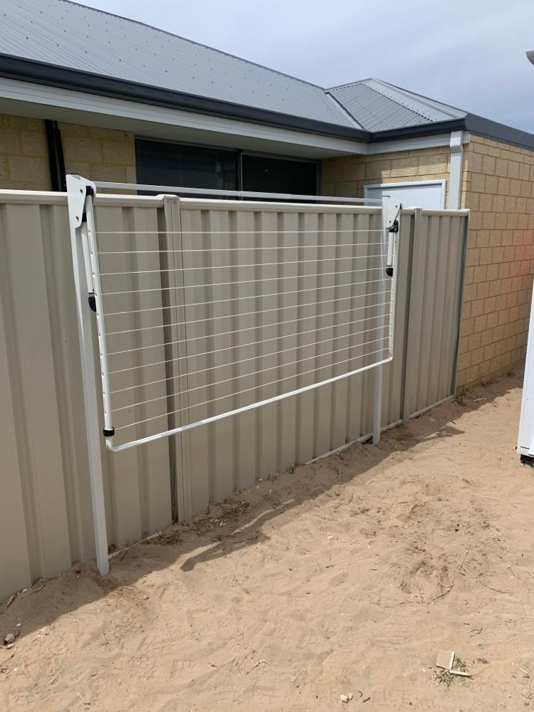 Hills Single Folding Frame