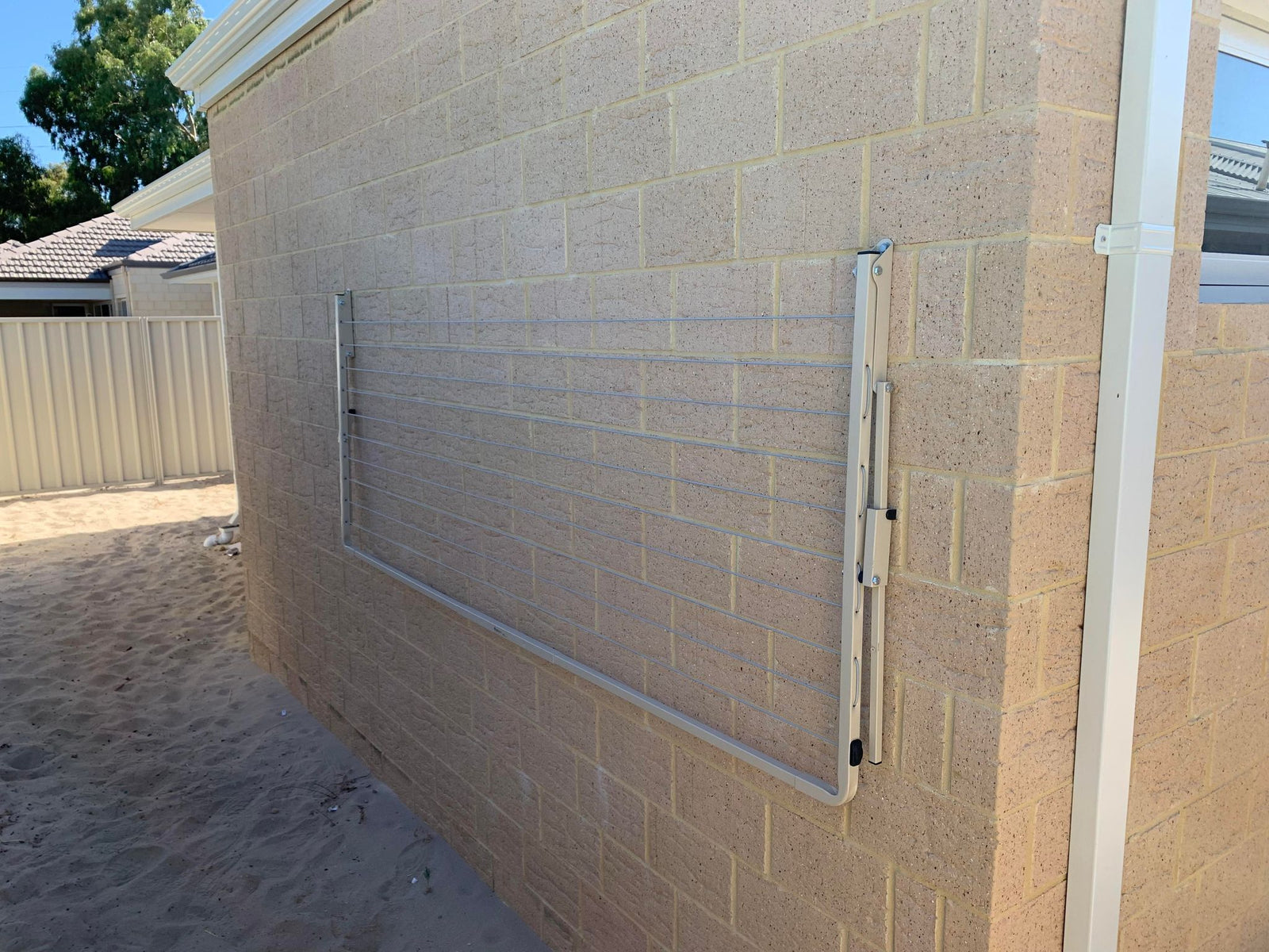 Sunbreeze Compact 2400 x 940