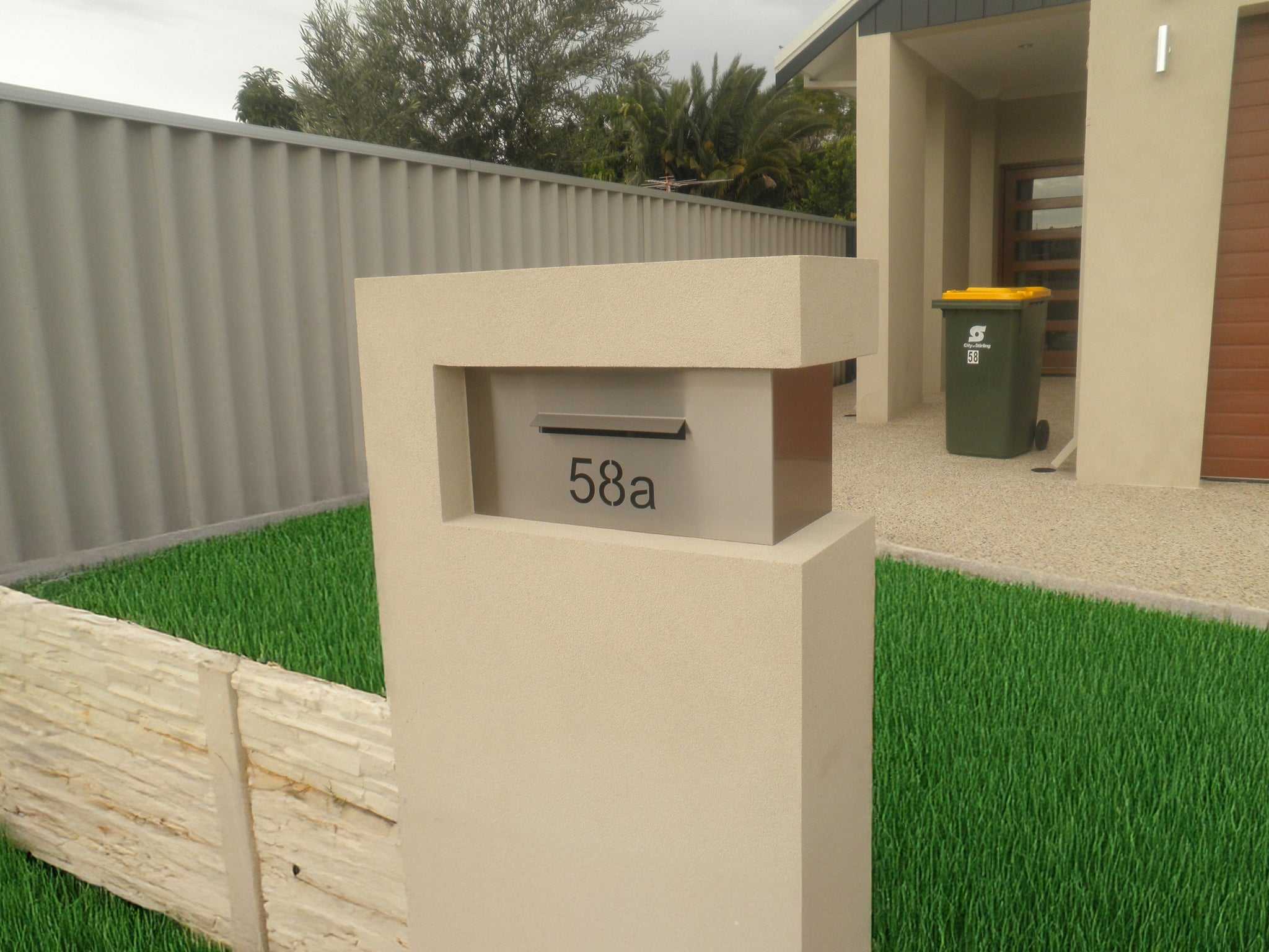 Custom Letterbox Plates