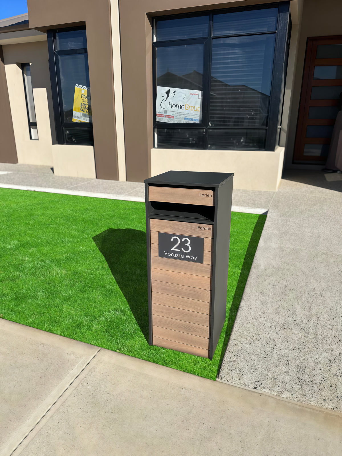 Milkcan Hamilton Parcel & Mail Pillar