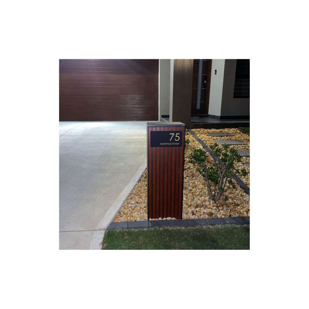 Black Traffolyte Address Sign with Vinyl Text – 300 x 140mm