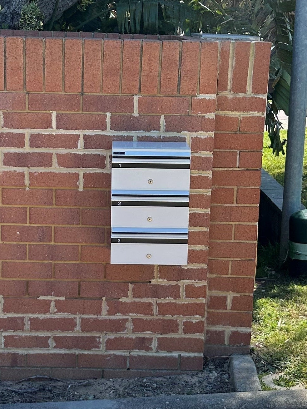 Multibank Front-opening + Wall-mounted