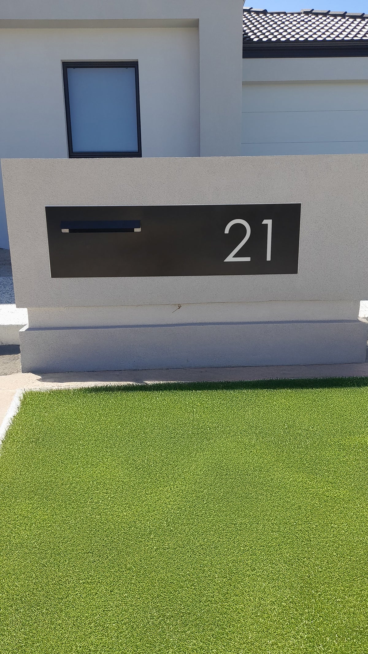 Black Powder-Coated Aluminium Letterbox Faceplate 1200 x 300 - 340 Slot LHS