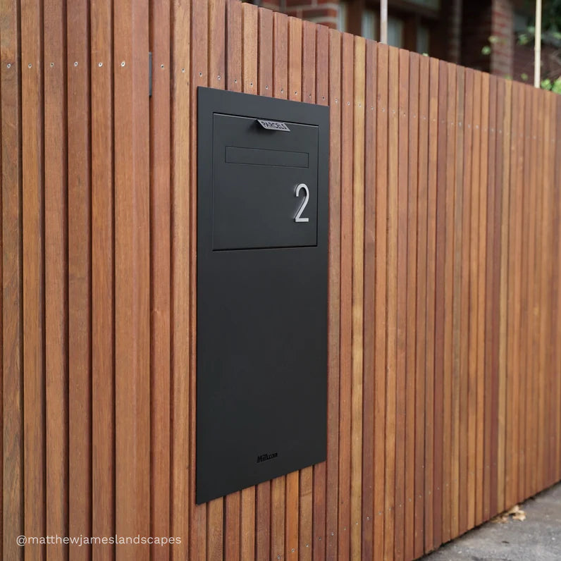 Milkcan LARGE Zurich Parcel & Mail Fence / Brick