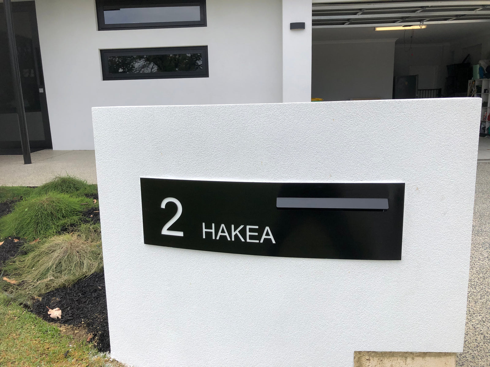 Black Powder-Coated Aluminium Letterbox Faceplate 900 x 250 - 340 Slot