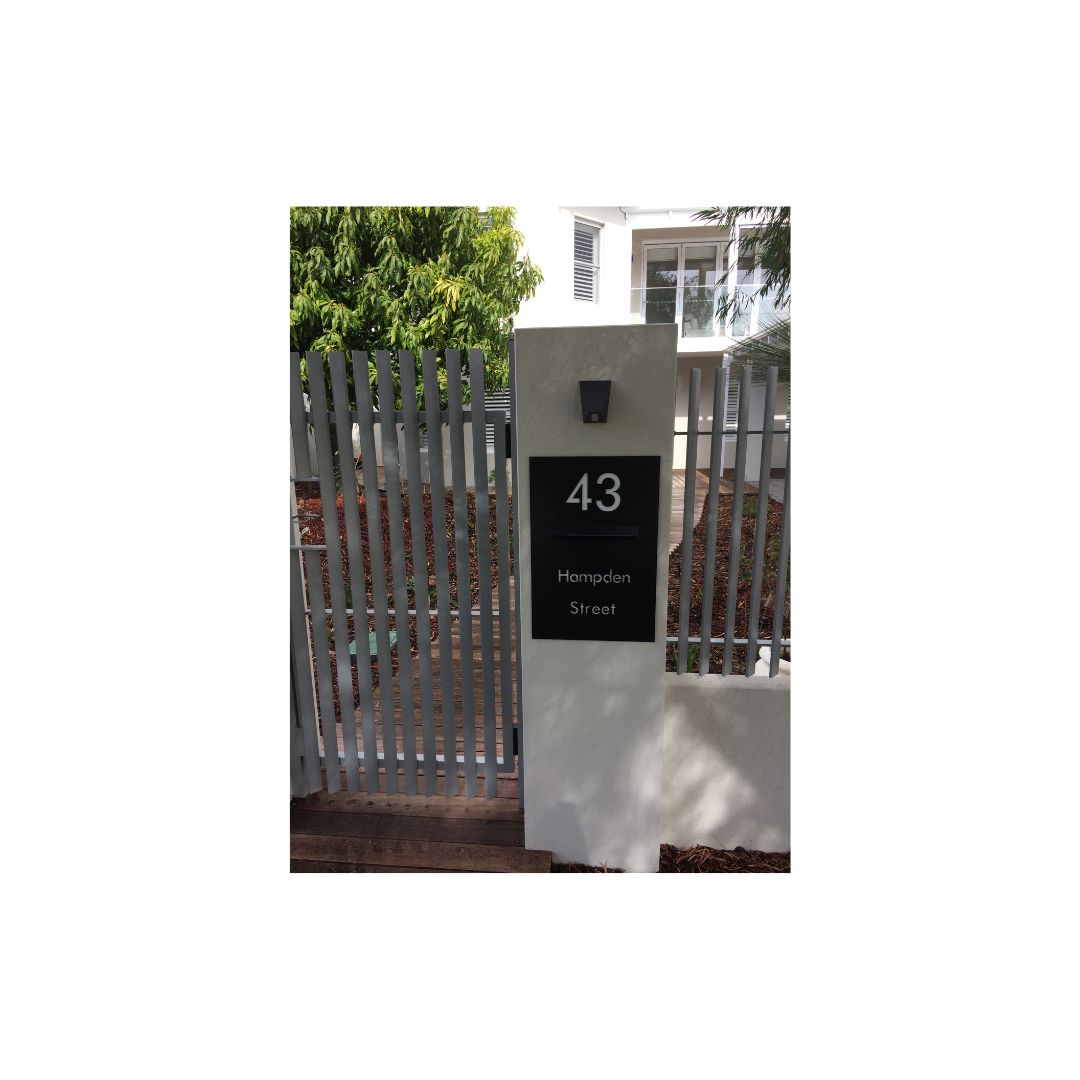 Black Powder-Coated Aluminium Letterbox Faceplate 400 x 600mm - 240 Slot