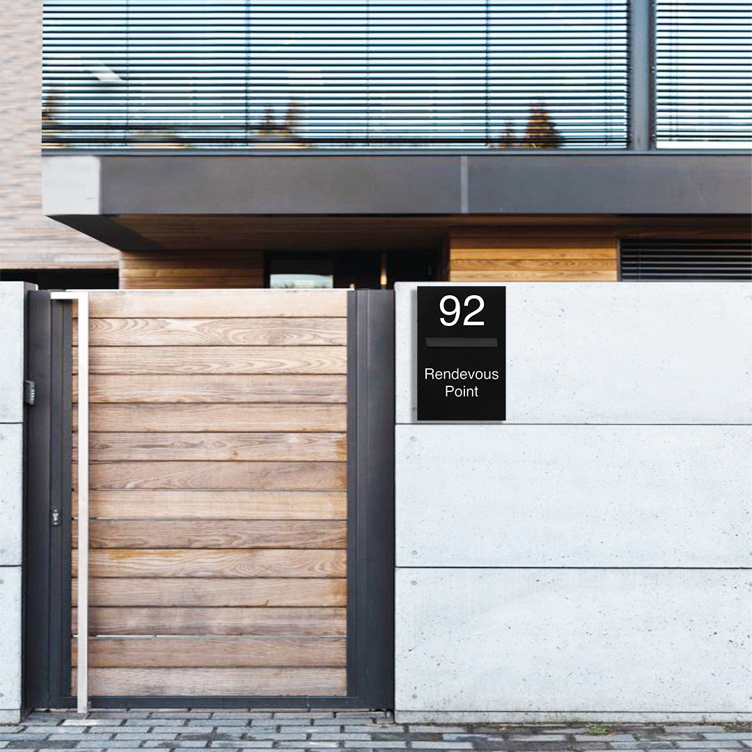 Monument Powder-Coated Aluminium Letterbox Faceplate 400 x 600mm - 340 Slot