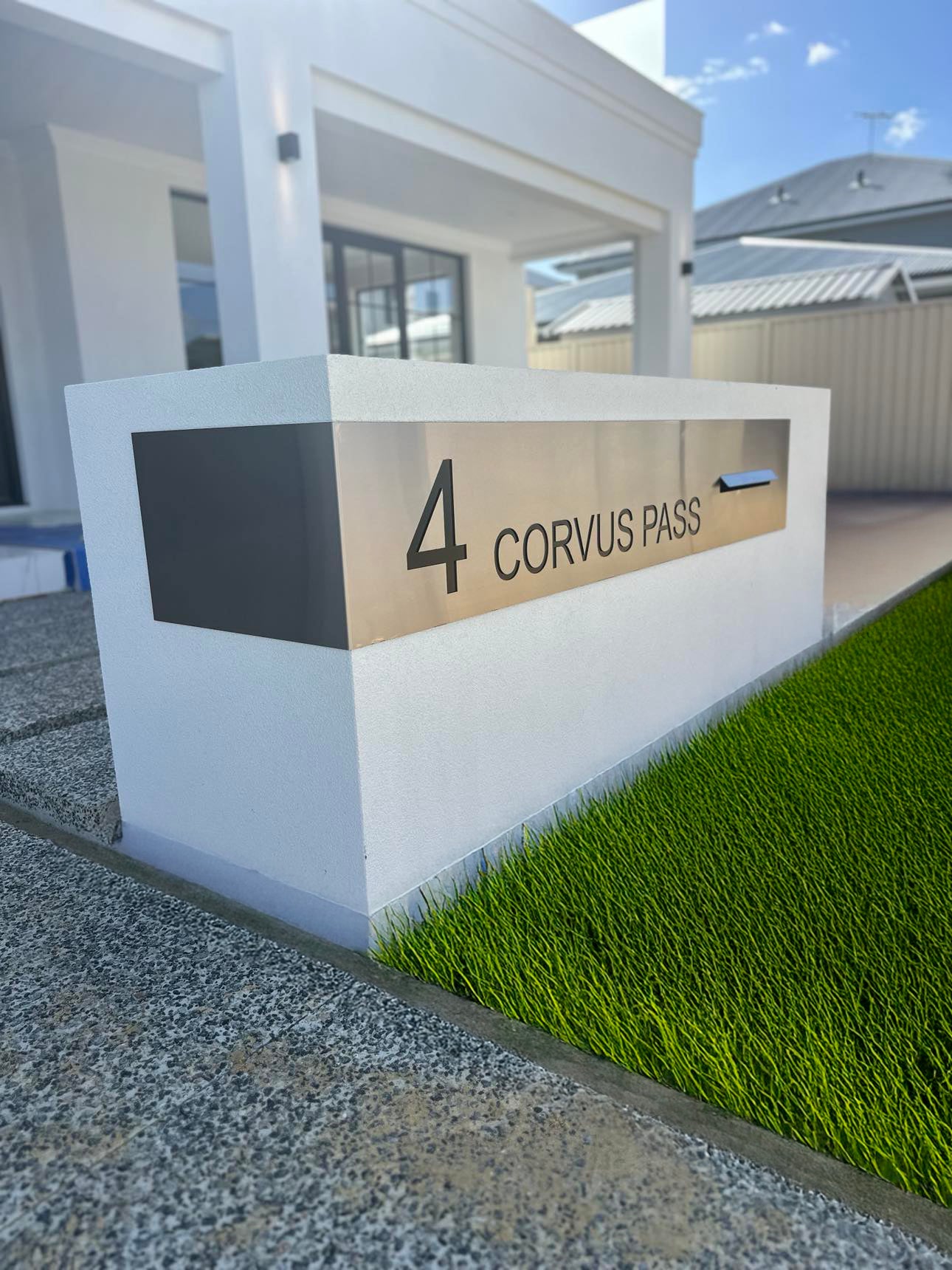 Custom Letterbox Plates