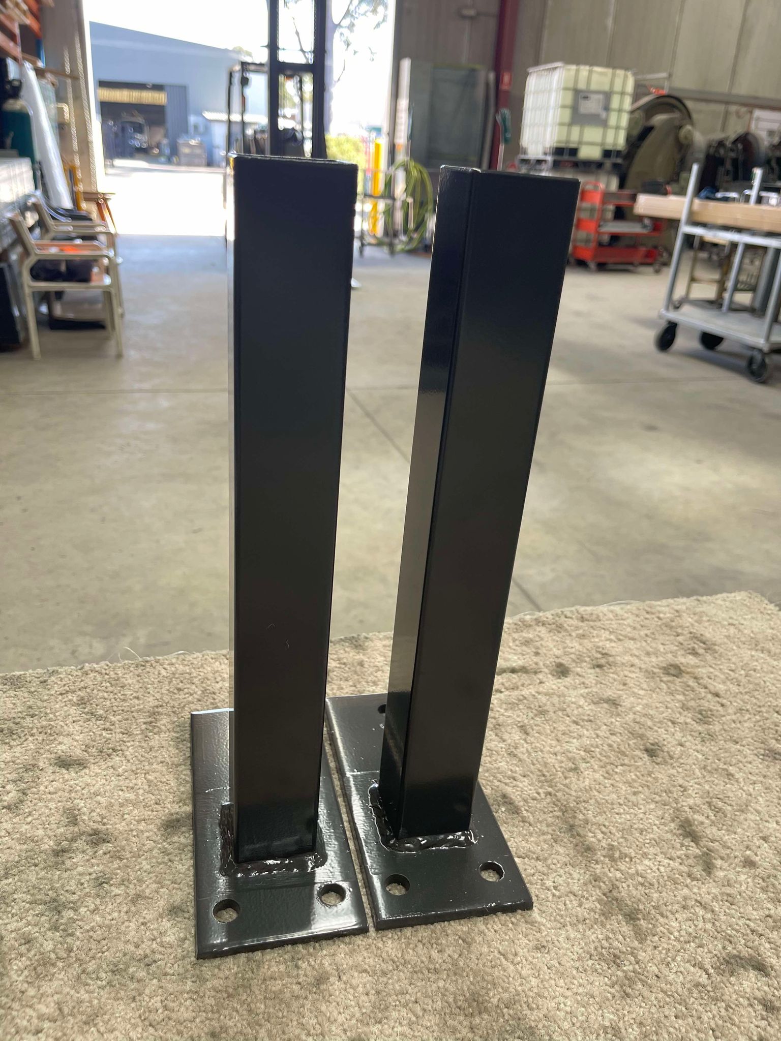 Base Plate Kit Base Plate Kit / Feet (For Installation onto concrete or limestone ...