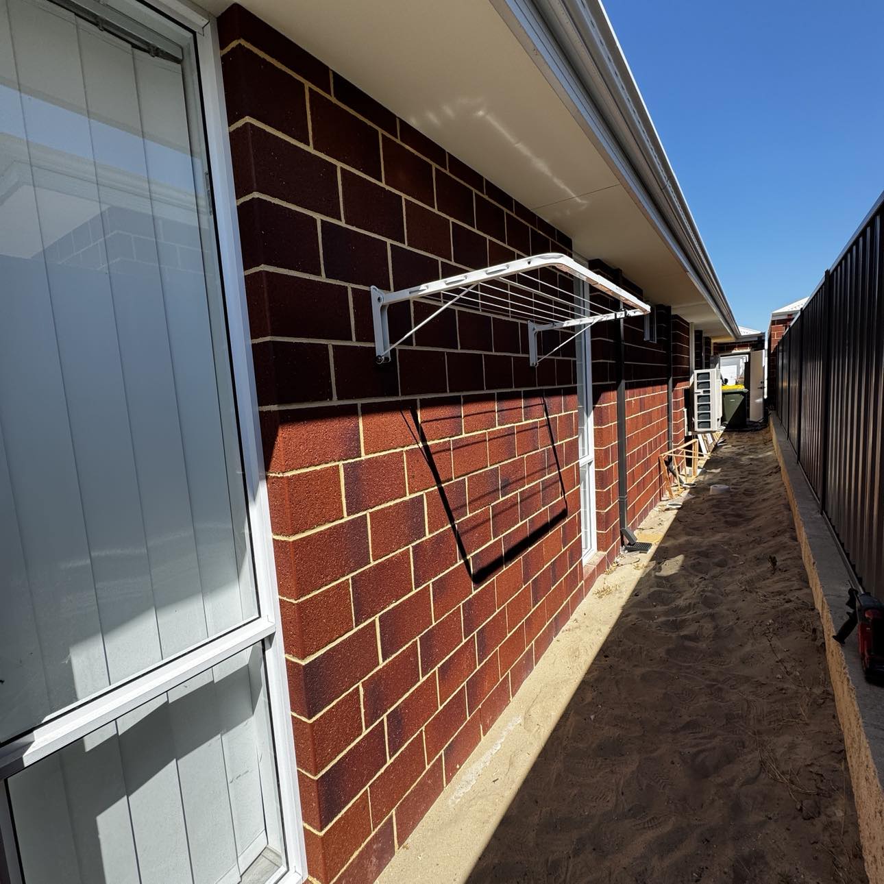 Austral Indoor/Outdoor (1200 x 600)