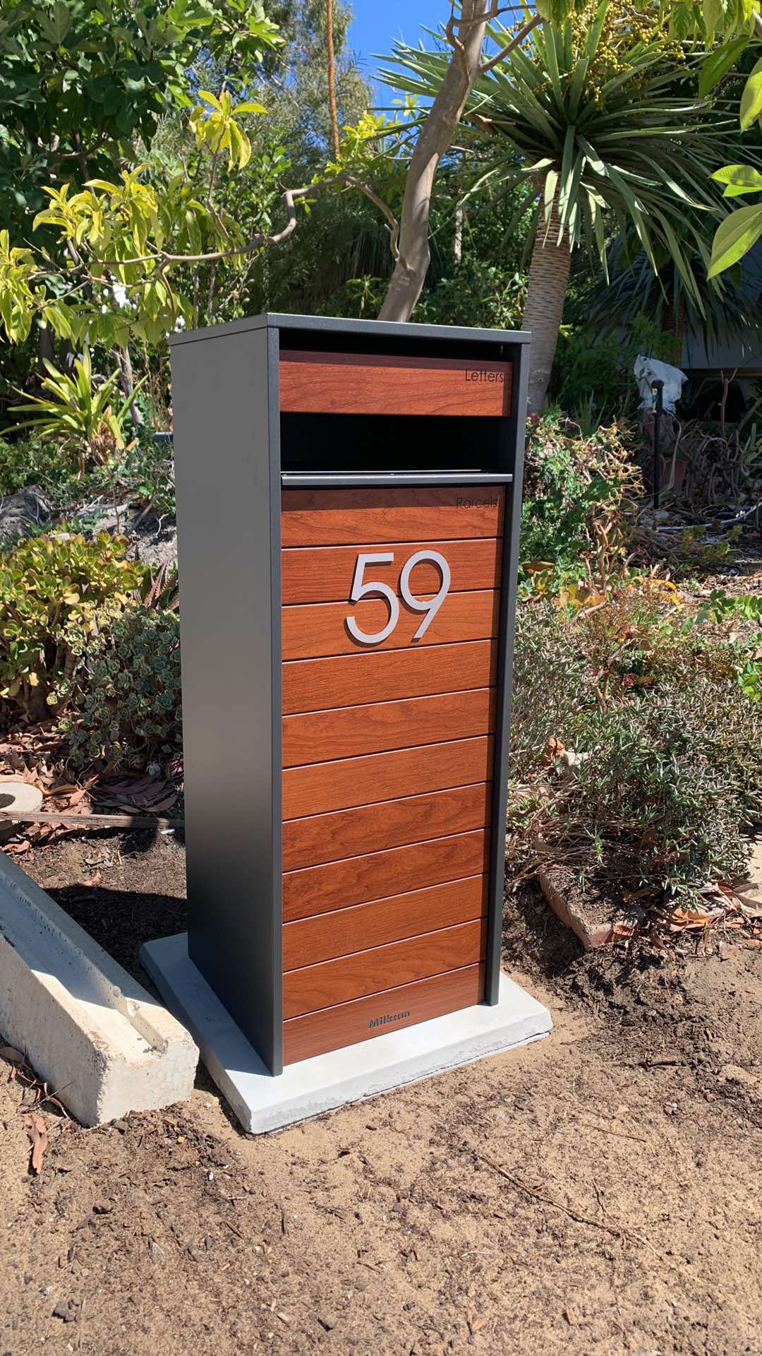 Milkcan Hamilton Parcel & Mail Pillar