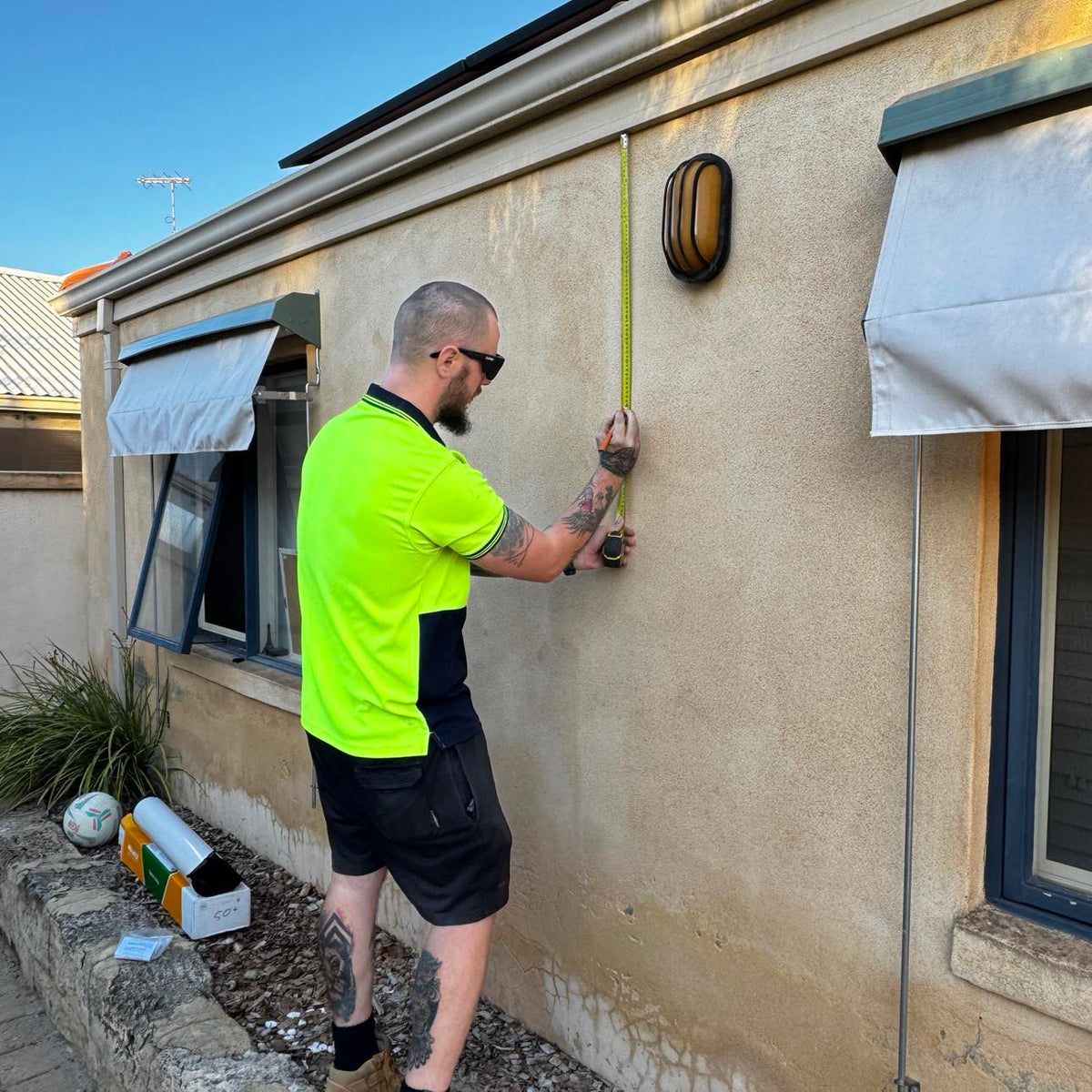 Folding Frame Installation Wall-Mount