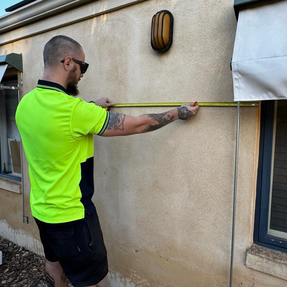 Folding Frame Installation Wall-Mount