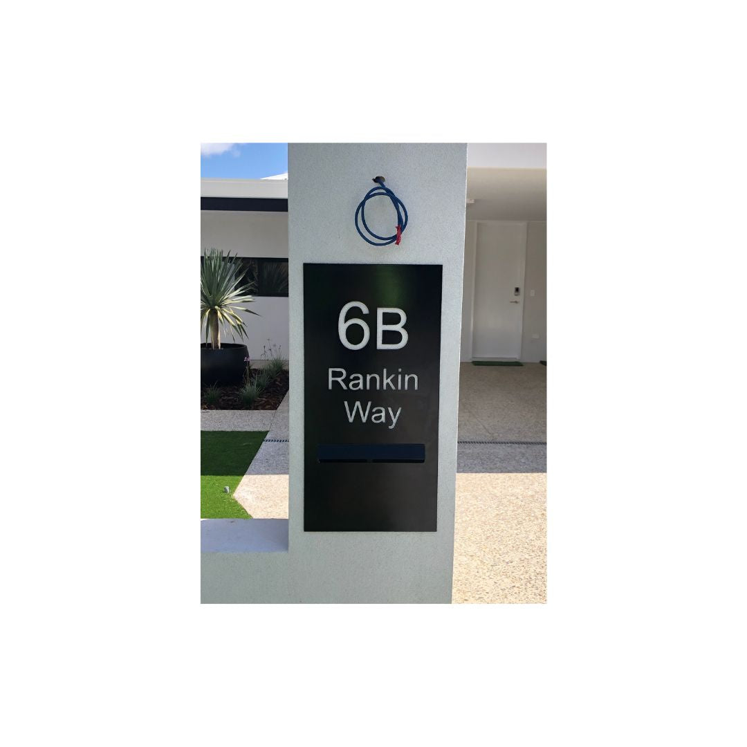 Black Powder-Coated Aluminium Letterbox Faceplate 300 x 600 with 240 Slot