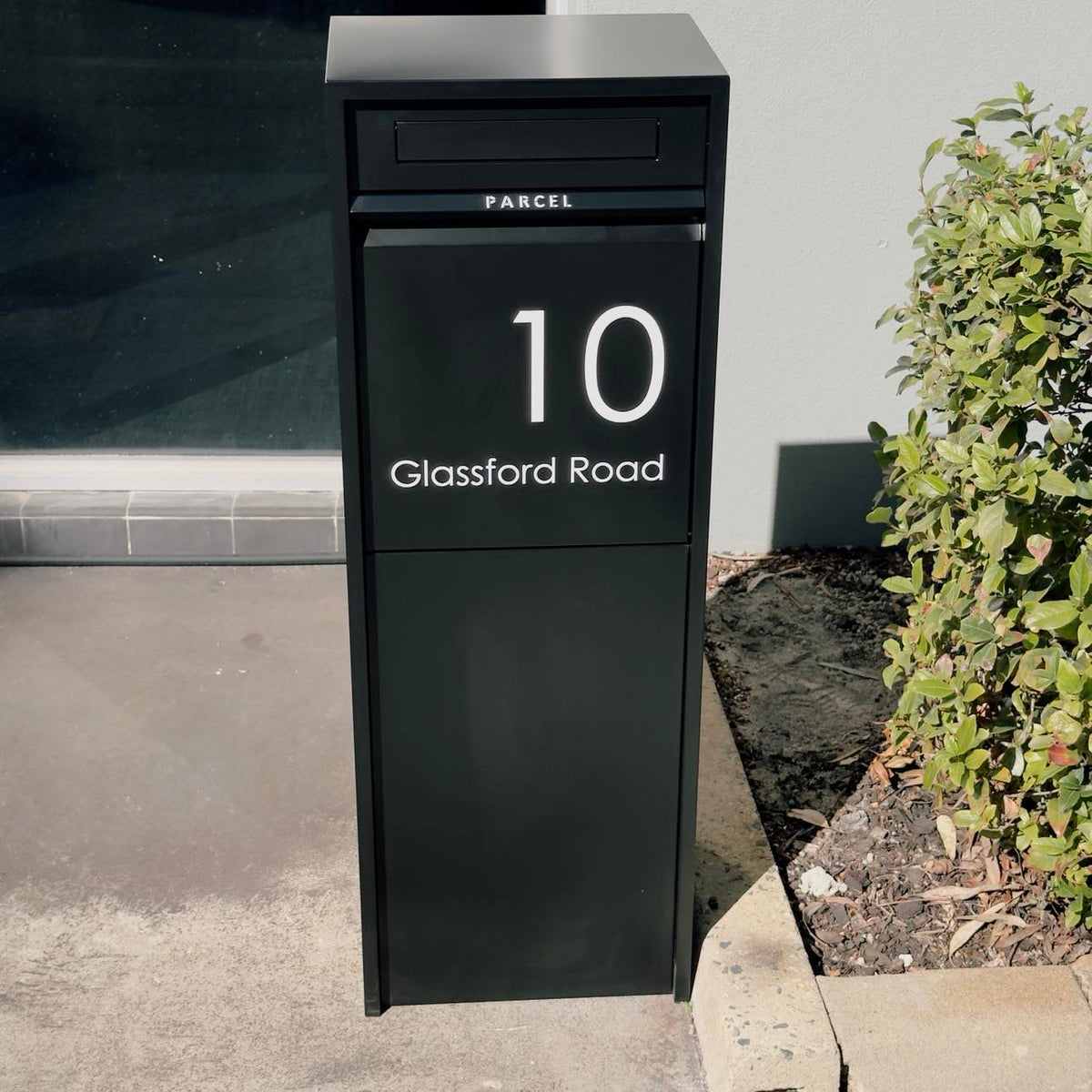 Northcote Zip Mail & Parcel Box