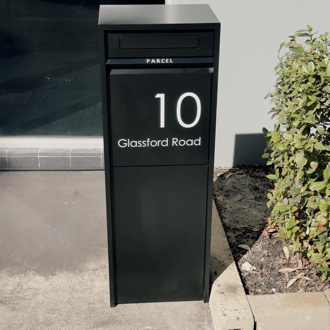 Northcote Zip Mail & Parcel Box