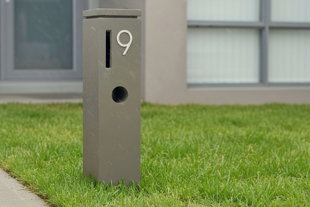 Milkcan Corby Pillar