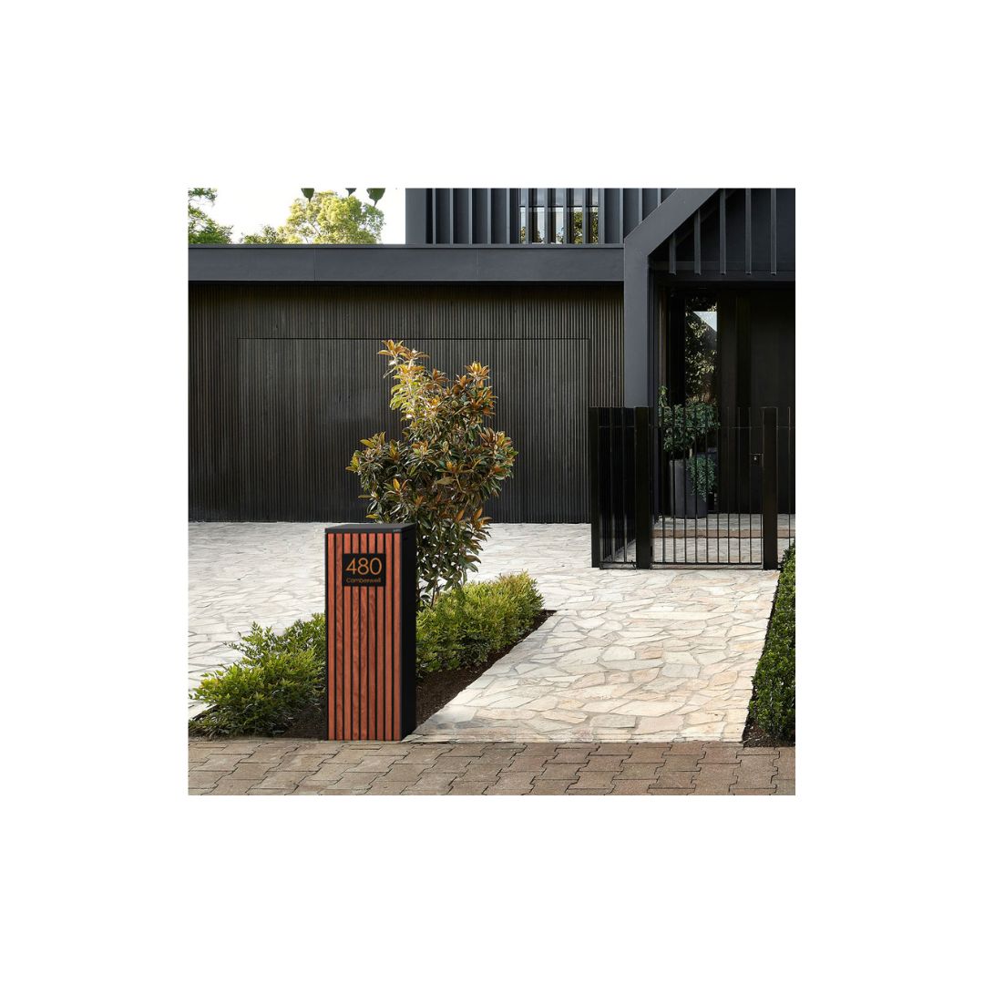 Black Traffolyte Address Sign with Vinyl Text – 200 x 140mm