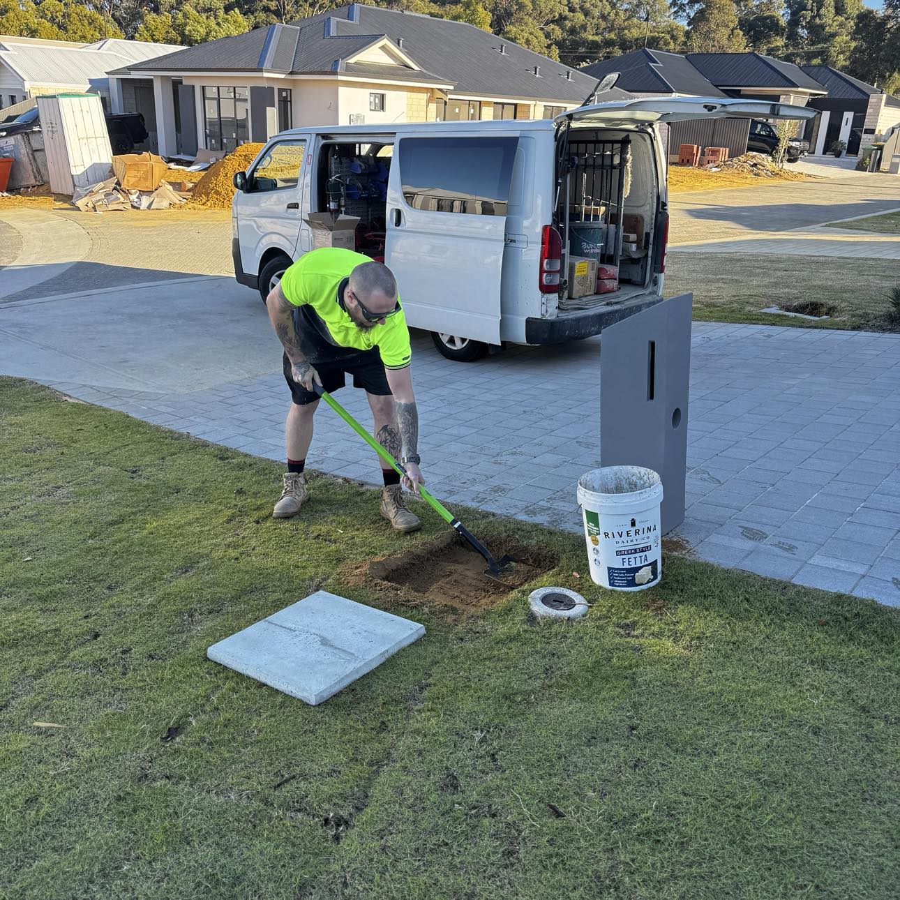 Installation Pillar-Style Letterbox (Inc Slab Base)