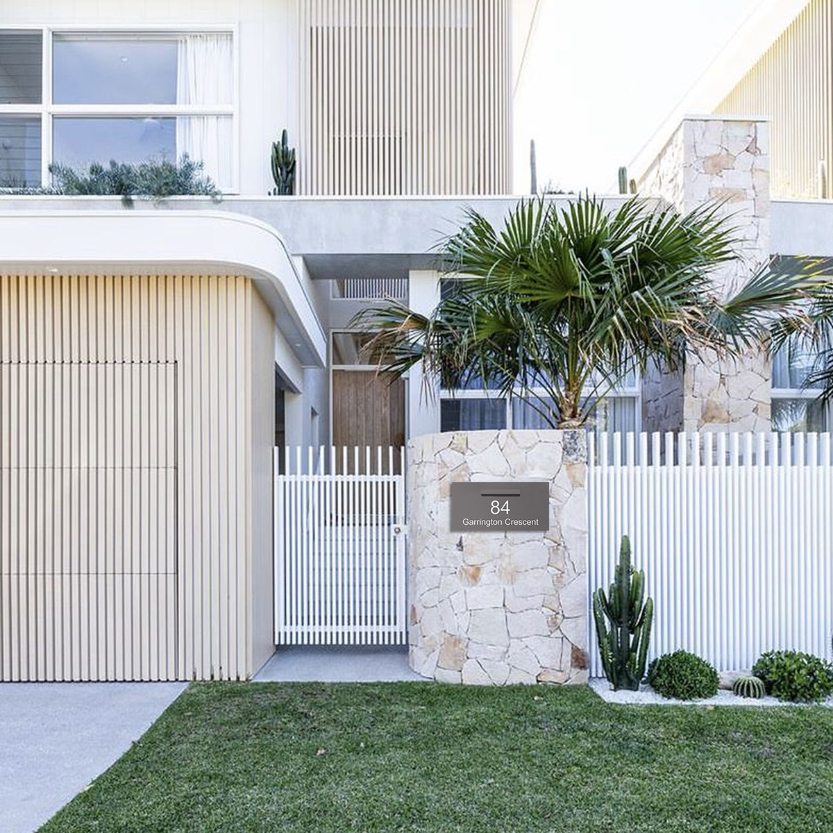 Basalt Powder-Coated Aluminium Letterbox Faceplate (600 x 300) - 240 Slot Central Slot