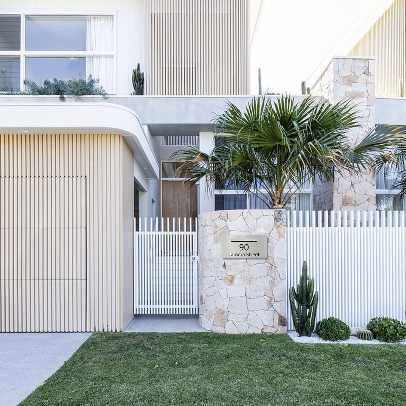 Shale Grey Powder-Coated Aluminium Letterbox Faceplate (600 x 300mm) - 340 Central Slot