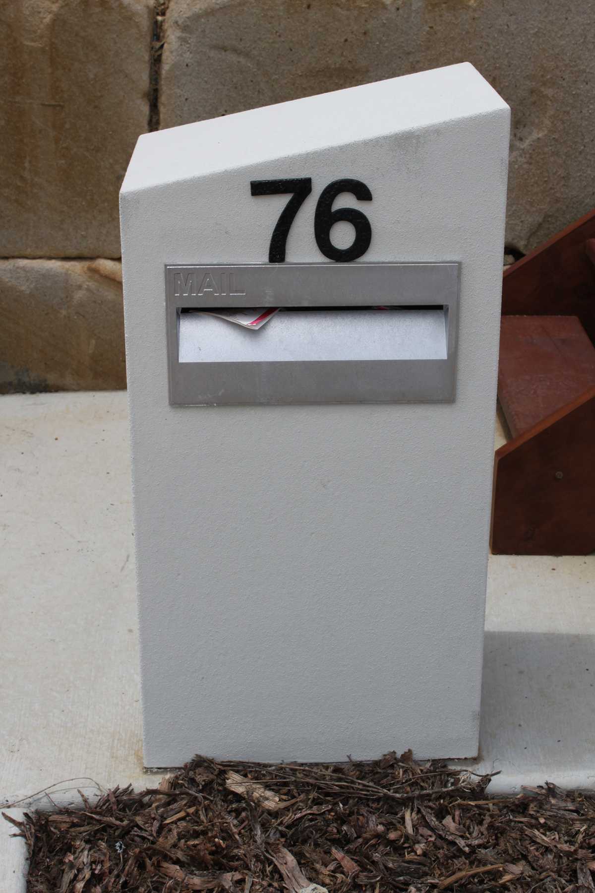 Poly-Tek Bahama Letterbox