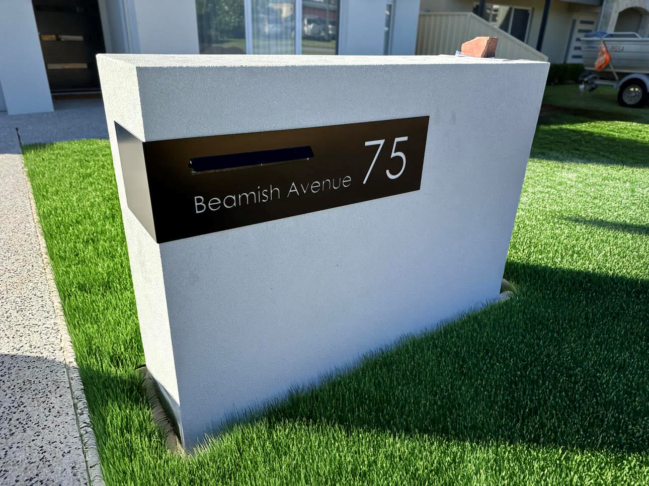 Custom Letterbox Plates