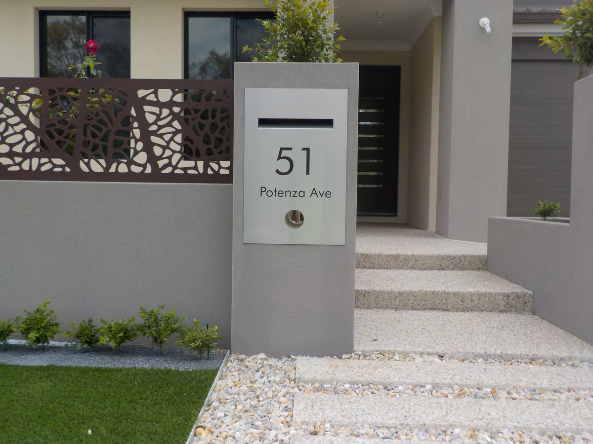 Custom Letterbox Plates