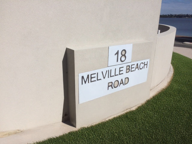 Custom Letterbox Plates