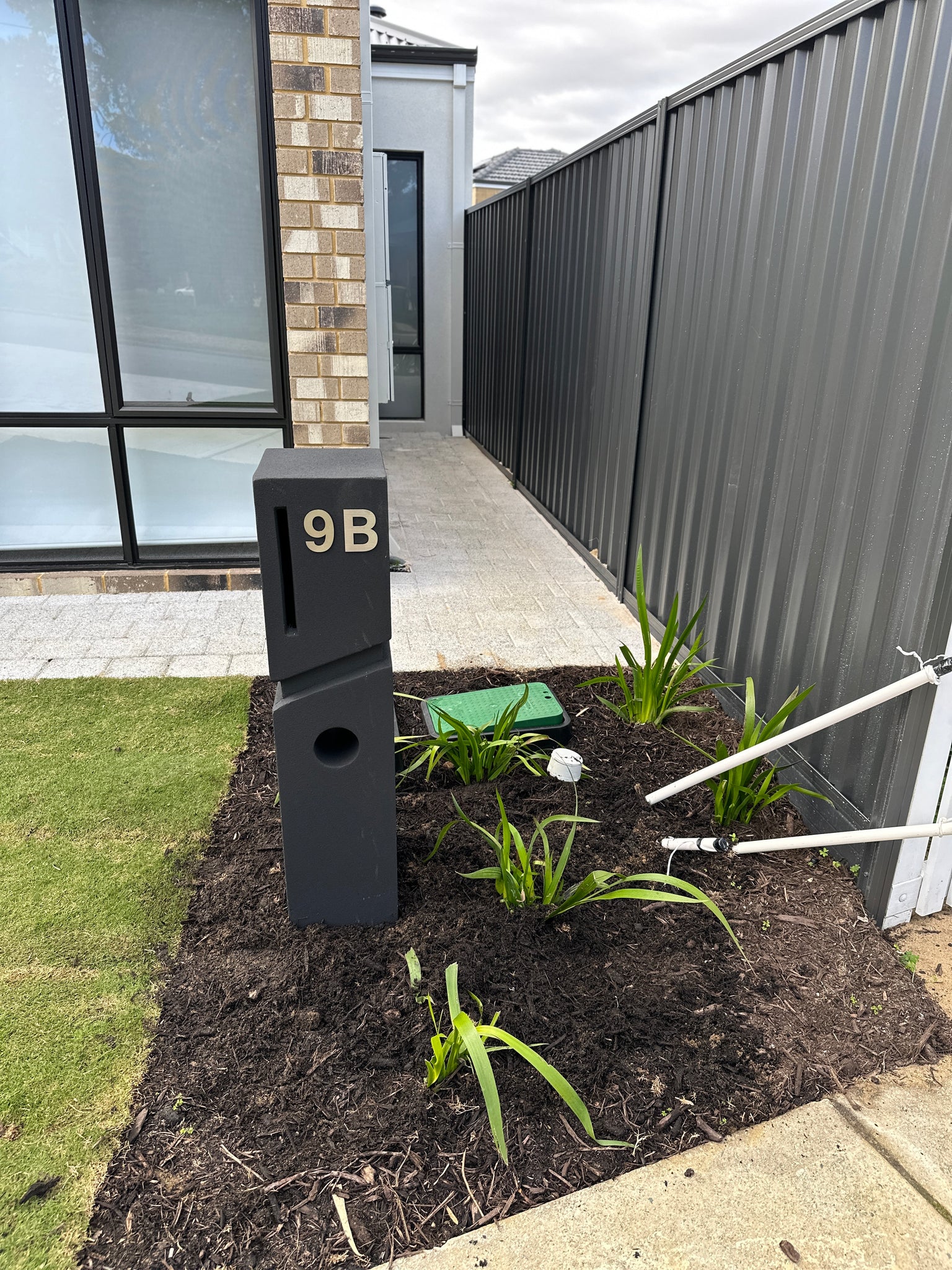 Stick on Bold Numbers – 75mm Stainless Steel