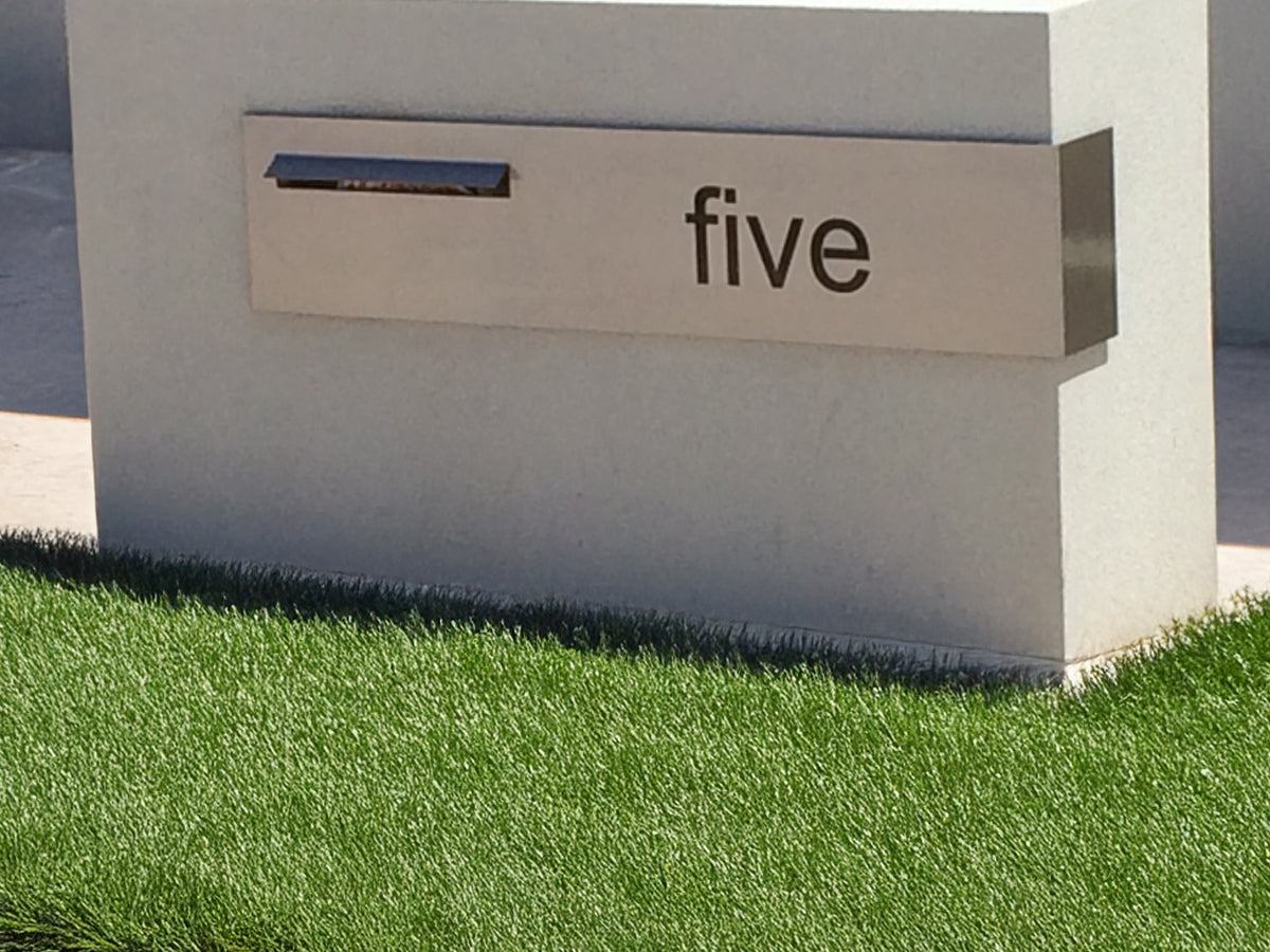 Custom Letterbox Plates