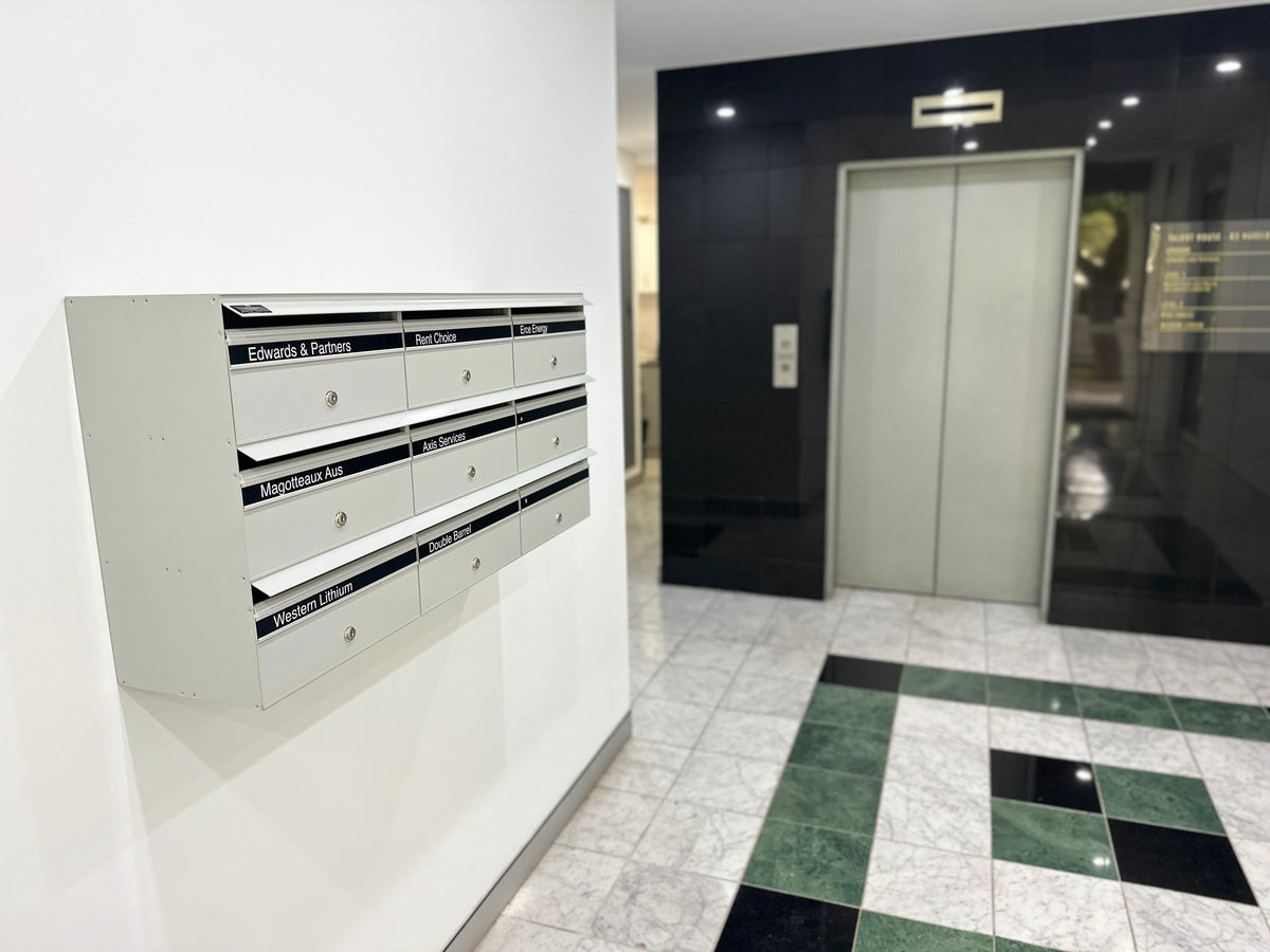 Multibank Front-opening + Wall-mounted