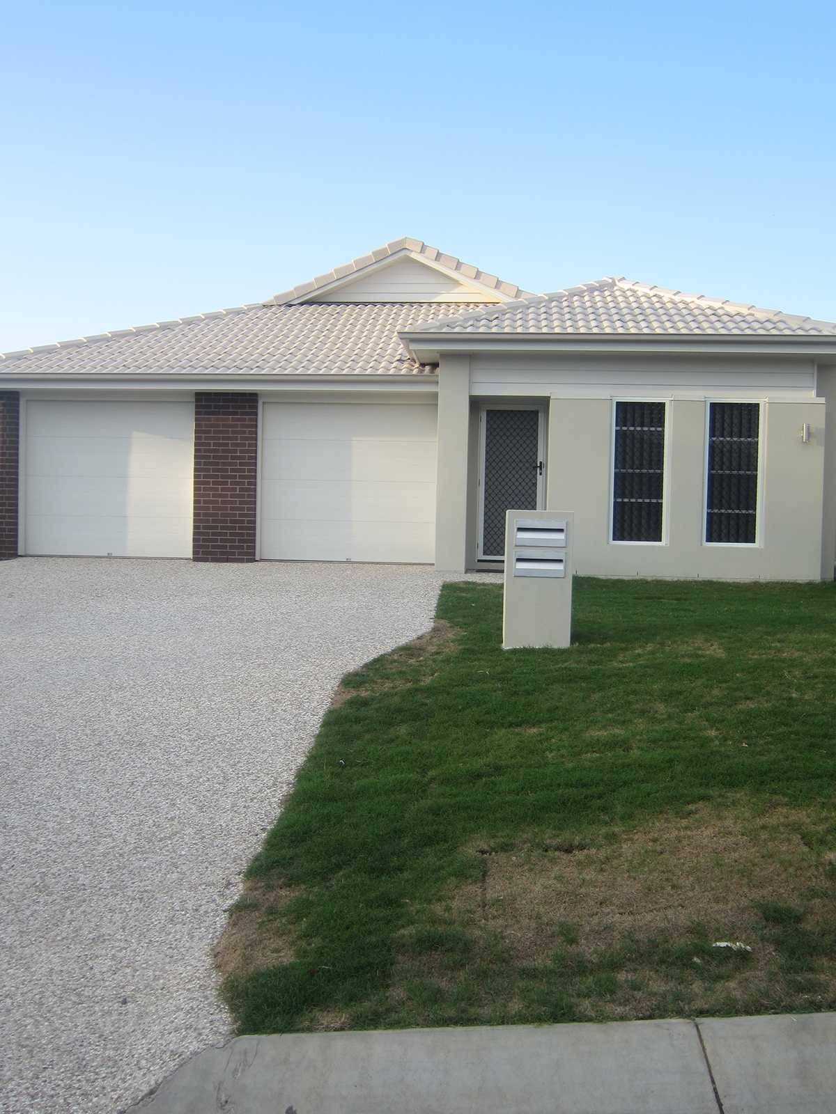 Poly-Tek Key Largo Duplex